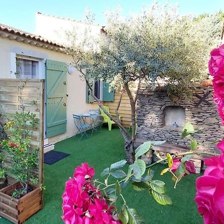 Gite De L'Olivier, Classe, Climatise, Jardin Avec Parking Gratuit Devant Le Logement Et A 5 Minutes Du Centre-Ville A Pied LʼIsle-sur-la-Sorgue Dış mekan fotoğraf